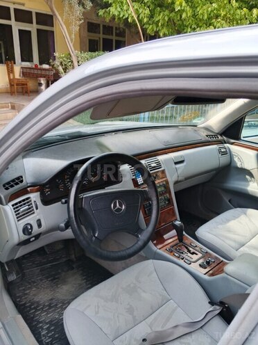 Mercedes E 240 1999, 311,403 km - 2.4 l - Şirvan