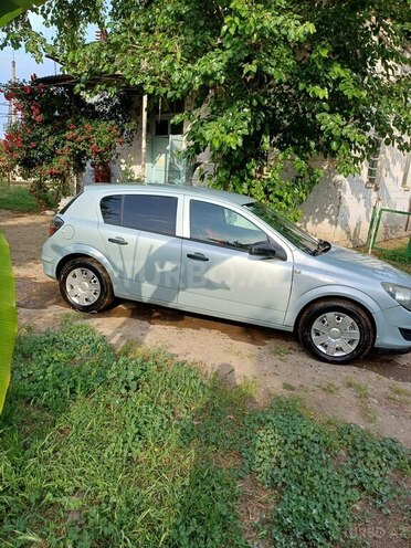 Opel Astra 2009, 278,523 km - 1.4 l - Gəncə