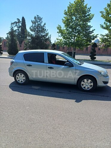 Opel Astra 2009, 278,523 km - 1.4 l - Gəncə