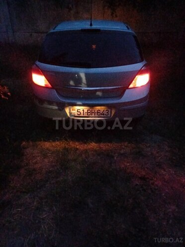 Opel Astra 2009, 278,523 km - 1.4 l - Gəncə