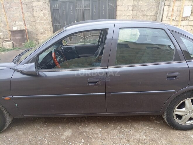 Opel Vectra 1996, 372,500 km - 2.5 l - Sumqayıt