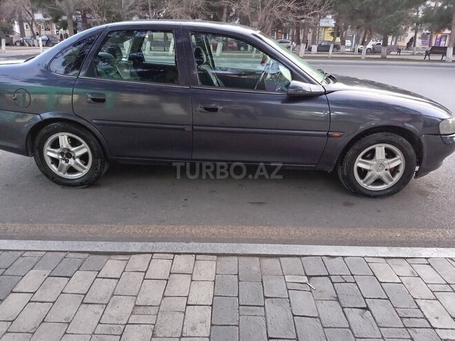 Opel Vectra 1996, 372,500 km - 2.5 l - Sumqayıt