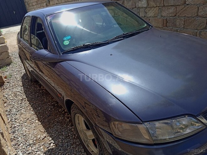 Opel Vectra 1996, 372,500 km - 2.5 l - Sumqayıt