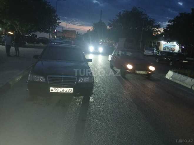 Mercedes C 180 2000, 225,600 km - 1.8 l - Bakı
