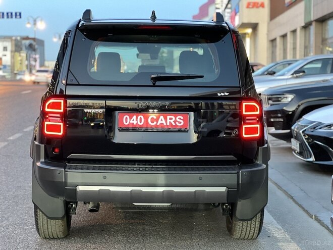Toyota Land Cruiser Prado-4