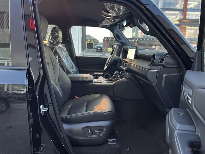 Toyota Land Cruiser Prado-9