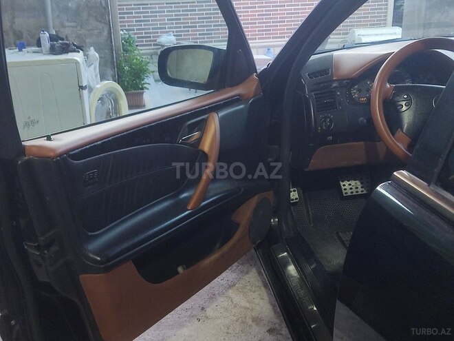 Mercedes E 320 2001, 350,000 km - 3.2 l - Bakı