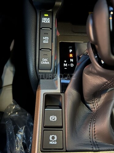 Toyota Land Cruiser Prado-15