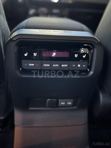 Toyota Land Cruiser Prado-18