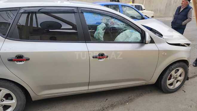 Kia Ceed 2007, 283,000 km - 1.4 l - Xaçmaz