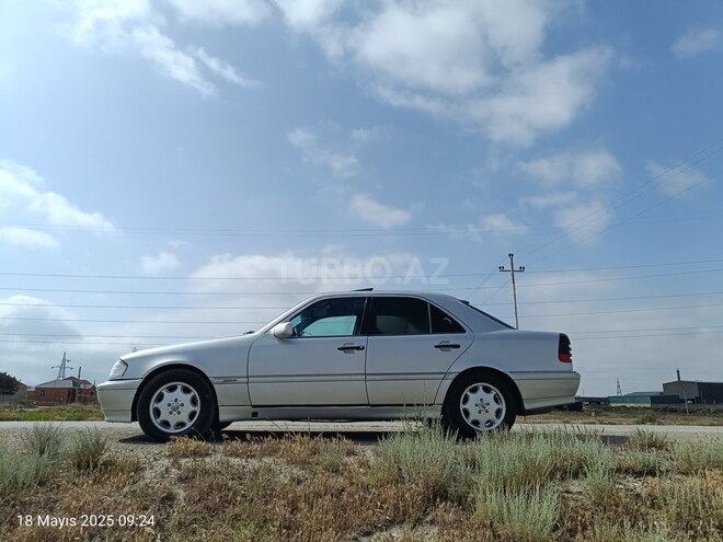 Mercedes C 220 d 1998, 240,000 km - 2.2 л - Xırdalan