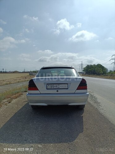 Mercedes C 220 d 1998, 240,000 km - 2.2 л - Xırdalan