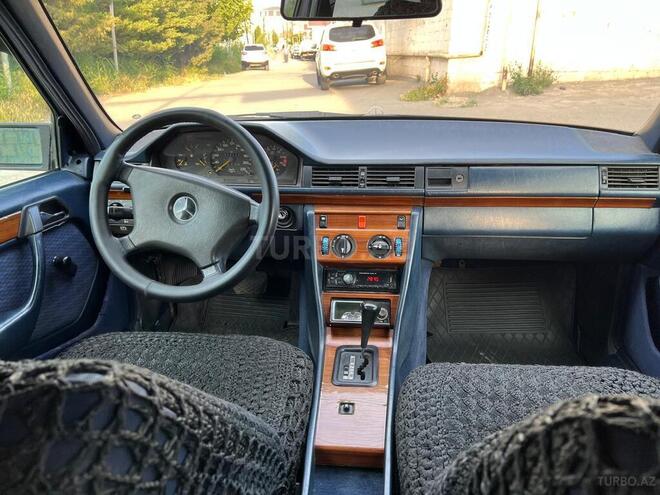 Mercedes 190 1993, 228,000 km - 2.0 l - Bakı