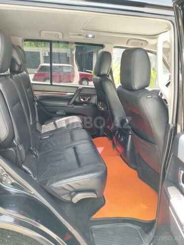 Mitsubishi Pajero 2007, 312,000 km - 3.0 l - Siyəzən