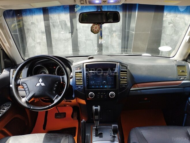 Mitsubishi Pajero 2007, 312,000 km - 3.0 l - Siyəzən