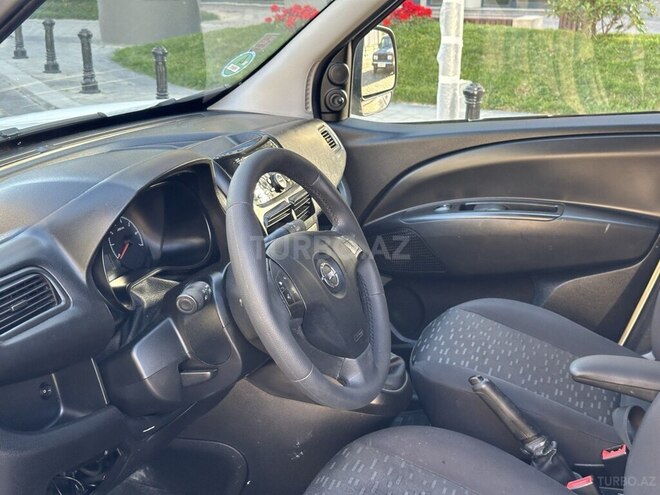 Opel Combo 2015, 208,683 km - 1.3 l - Bakı