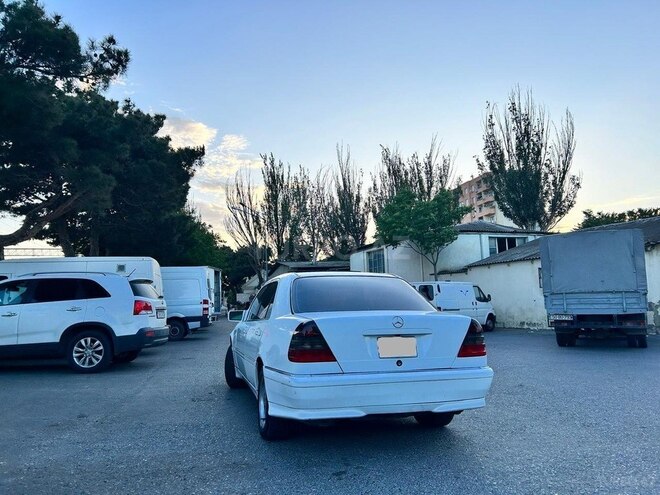 Mercedes C 230 1998, 278,658 km - 2.3 l - Bakı