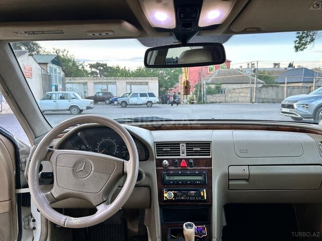 Mercedes C 230 1998, 278,658 km - 2.3 l - Bakı