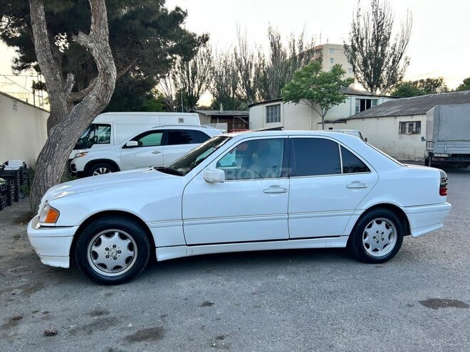 Mercedes C 230 1998, 278,658 km - 2.3 l - Bakı