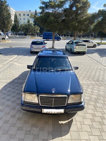 Mercedes E 220 1994, 350,866 km - 2.2 l - Bakı