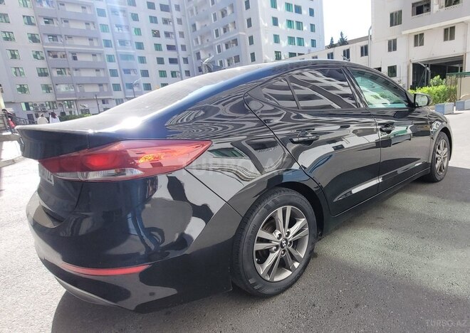 Hyundai Elantra 2016, 98,702 km - 2.0 l - Bakı