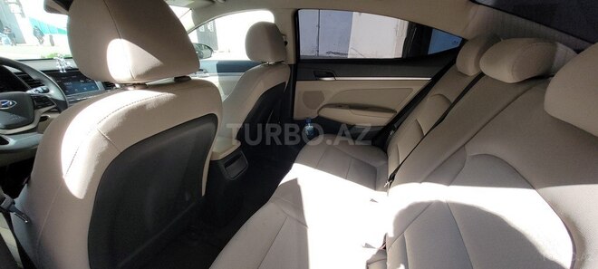 Hyundai Elantra 2016, 98,702 km - 2.0 l - Bakı
