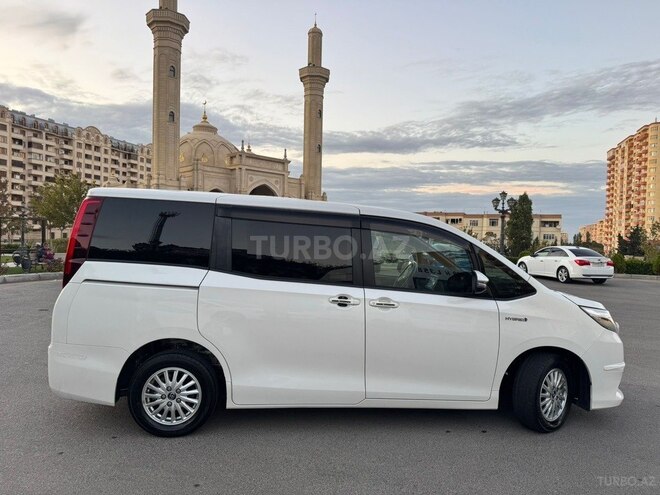 Toyota Noah 2016, 64,000 km - 1.8 l - Bakı