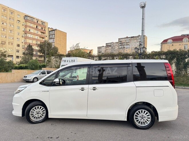 Toyota Noah 2016, 64,000 km - 1.8 l - Bakı