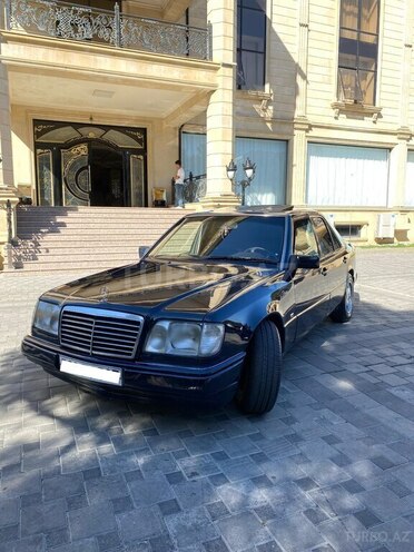 Mercedes E 220 1994, 350,866 km - 2.2 l - Bakı