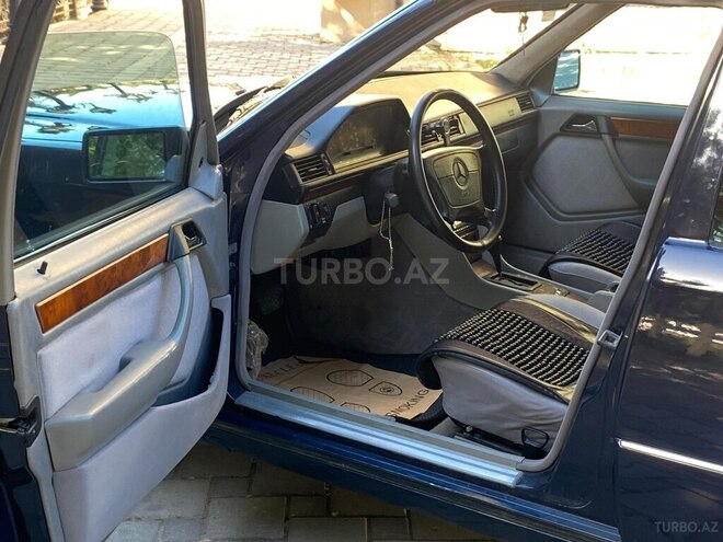 Mercedes E 220 1994, 350,866 km - 2.2 l - Bakı