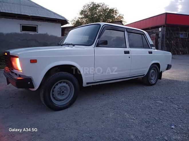 LADA (VAZ) 2107 2006, 93,000 km - 1.6 l - Ucar
