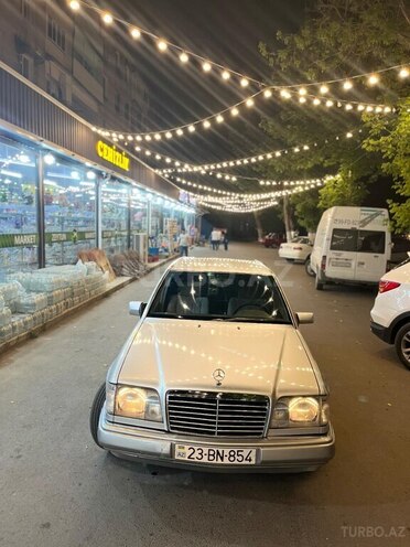 Mercedes E 220 1994, 690,324 km - 2.2 l - Göyçay