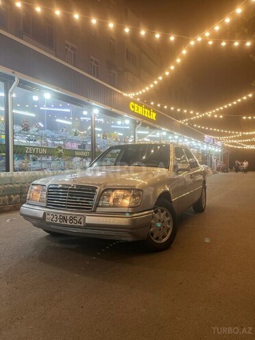 Mercedes E 220 1994, 690,324 km - 2.2 l - Göyçay