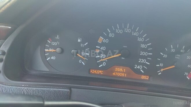 Mercedes E 240 1998, 470,000 km - 2.4 l - Mingəçevir