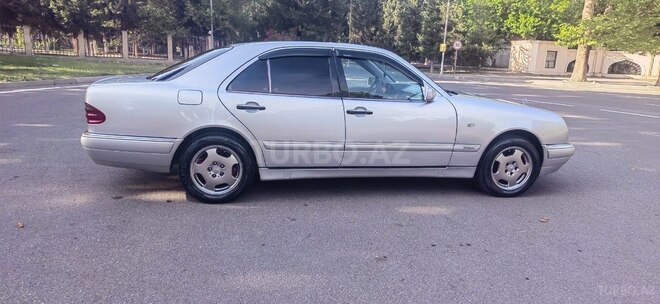 Mercedes E 240 1998, 470,000 km - 2.4 l - Mingəçevir