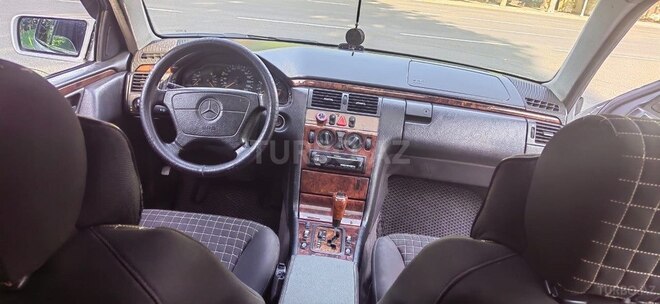 Mercedes E 240 1998, 470,000 km - 2.4 l - Mingəçevir