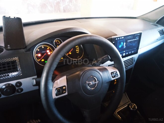 Opel Astra 2006, 270,000 km - 1.3 l - Bakı