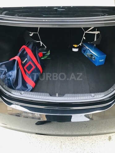 Hyundai Accent 2017, 110,240 km - 1.6 л - Bakı