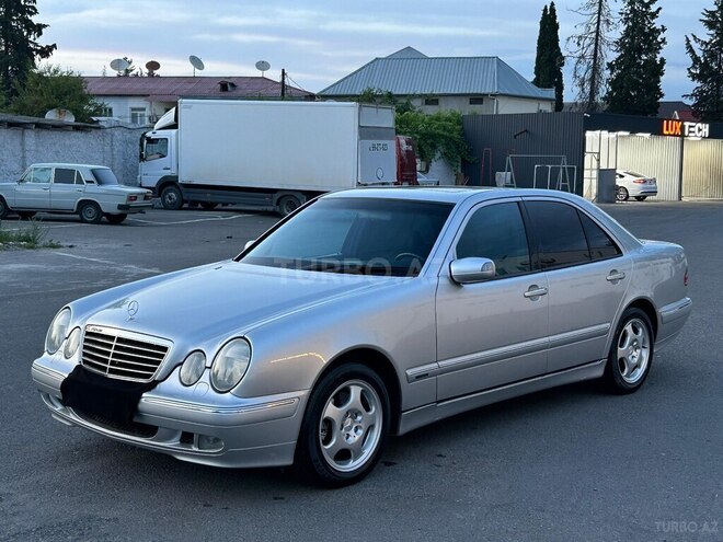 Mercedes E 280 2000, 278,400 km - 2.8 l - Göyçay