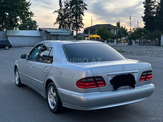 Mercedes E 280 2000, 278,400 km - 2.8 l - Göyçay