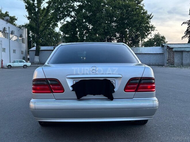 Mercedes E 280 2000, 278,400 km - 2.8 l - Göyçay