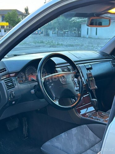 Mercedes E 280 2000, 278,400 km - 2.8 l - Göyçay