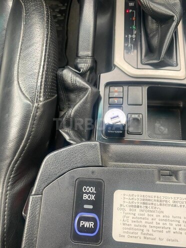 Toyota Land Cruiser Prado 2010, 225,000 km - 2.7 l - Quba