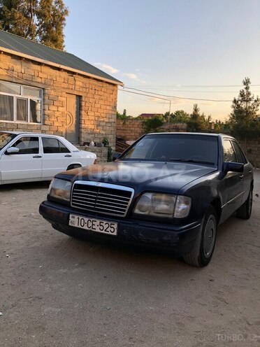 Mercedes E 230 1986, 250,000 km - 2.3 l - Bakı