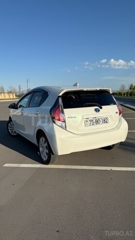 Toyota Aqua 2015, 85,000 km - 1.5 l - Naxçıvan