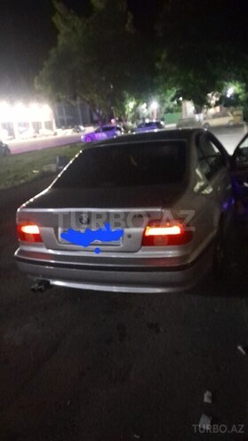 BMW 525 1997, 220,000 km - 2.5 l - İsmayıllı