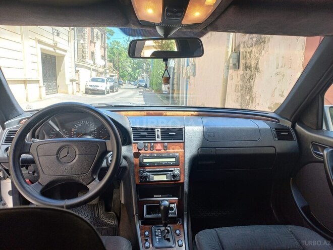 Mercedes C 240 1997, 276,365 km - 2.4 l - Bakı