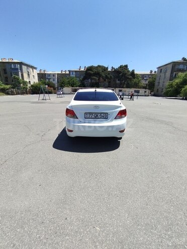 Hyundai Accent 2015, 139,000 km - 1.6 л - Bakı