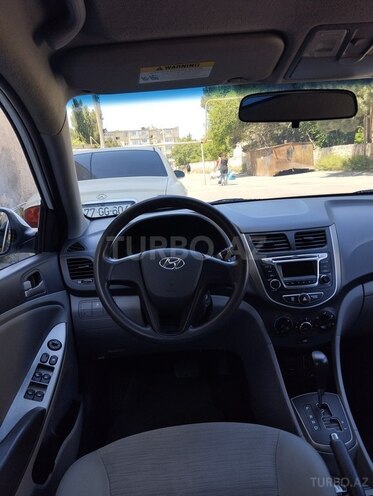 Hyundai Accent 2015, 139,000 km - 1.6 л - Bakı