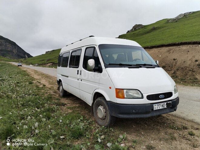 Ford Transit 2000, 300,000 km - 2.5 л - Qusar